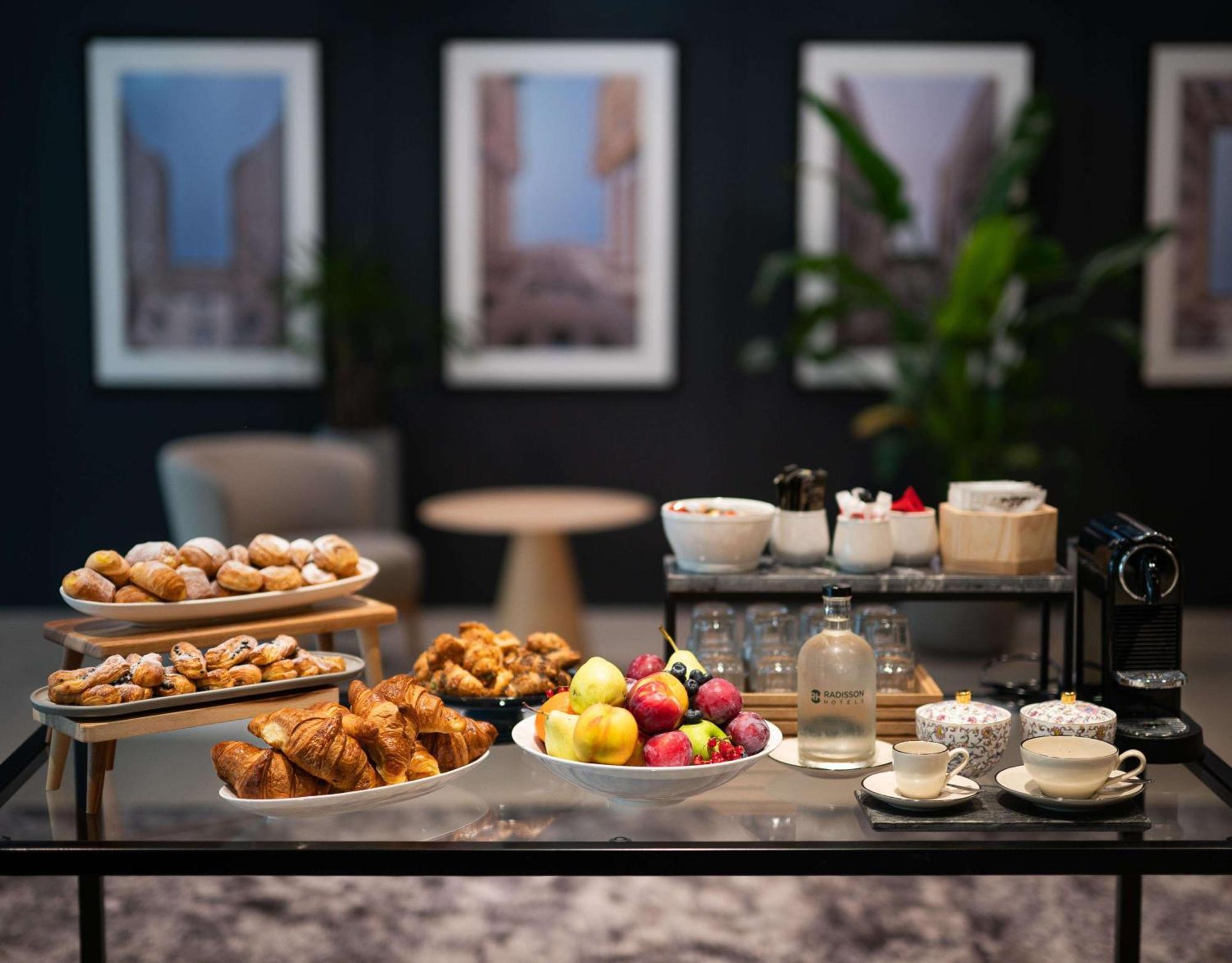Radisson Hotel Budapest Budapart Bagian luar foto
